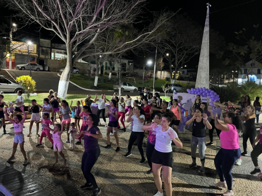 AULÃO NA PRAÇA REÚNE COMUNIDADE EM MOVIMENTO PELA VALORIZAÇÃO DA VIDA E COMBATE À VIOLÊNCIA